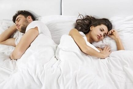 A man with poor potential and a nervous woman in bed